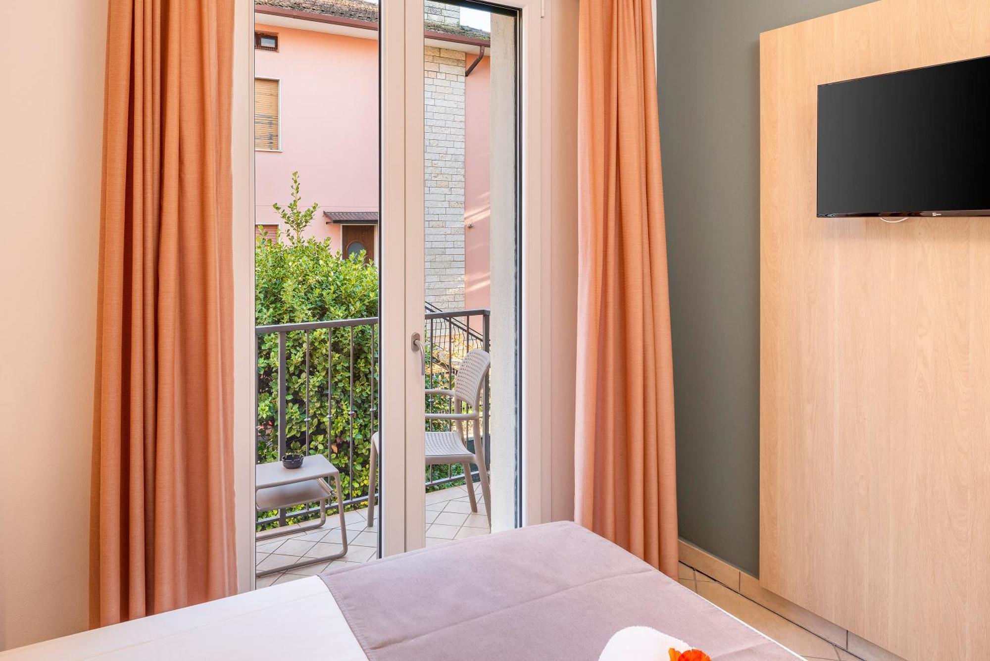 Hotel Taormina Bardolino Exteriér fotografie